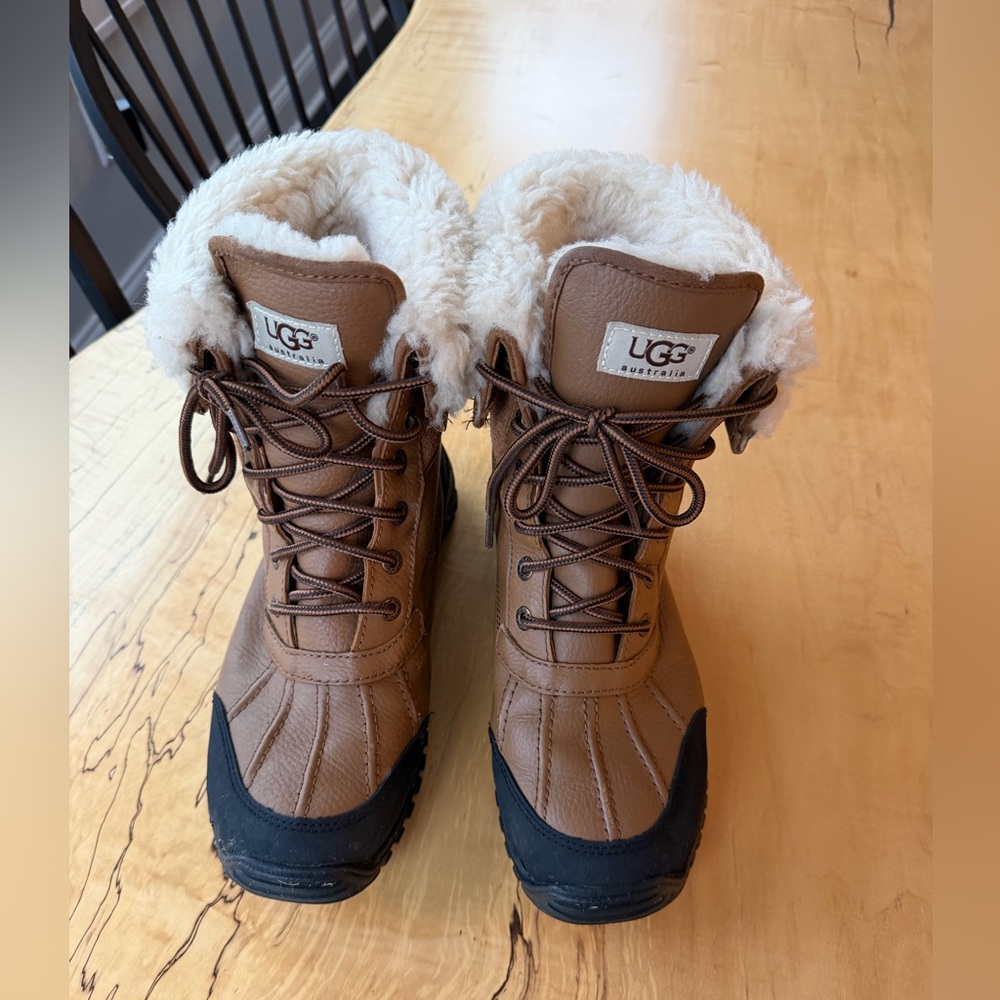 UGG Women's Chestnut Brown Shearling-Lined Winter Boots- Adirondack - Picture 3 of 11